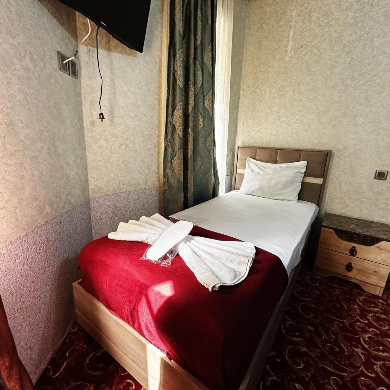באקו Avi Hotel מראה חיצוני תמונה