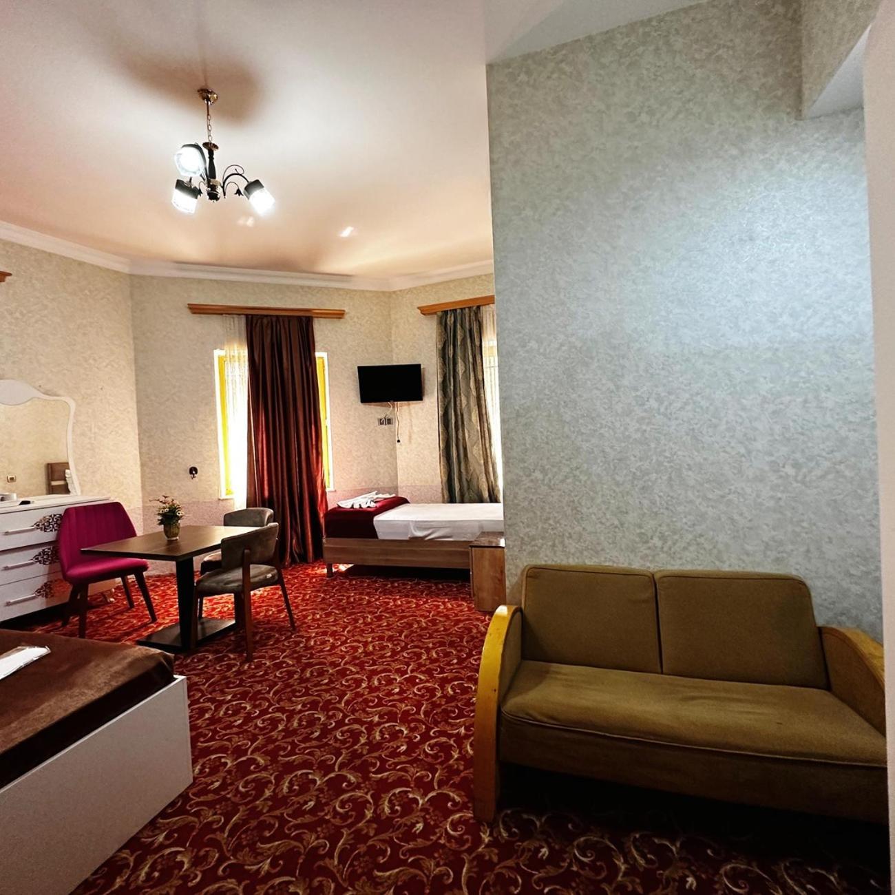 באקו Avi Hotel מראה חיצוני תמונה