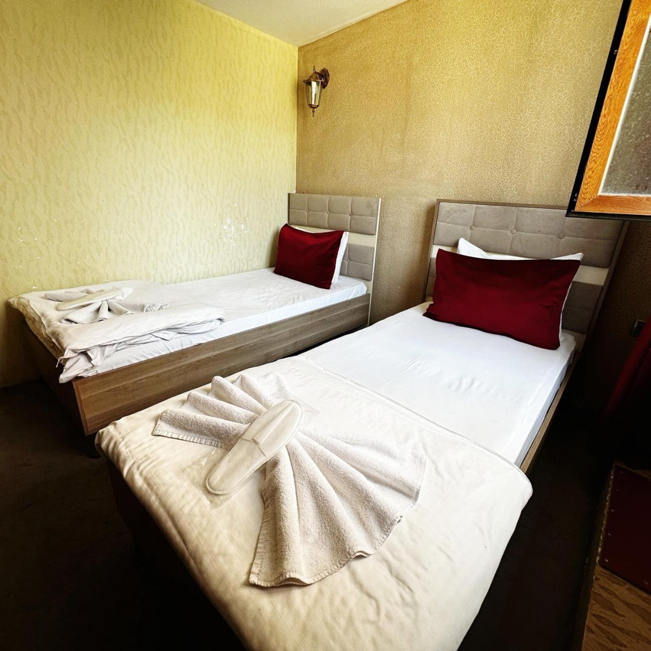 באקו Avi Hotel מראה חיצוני תמונה