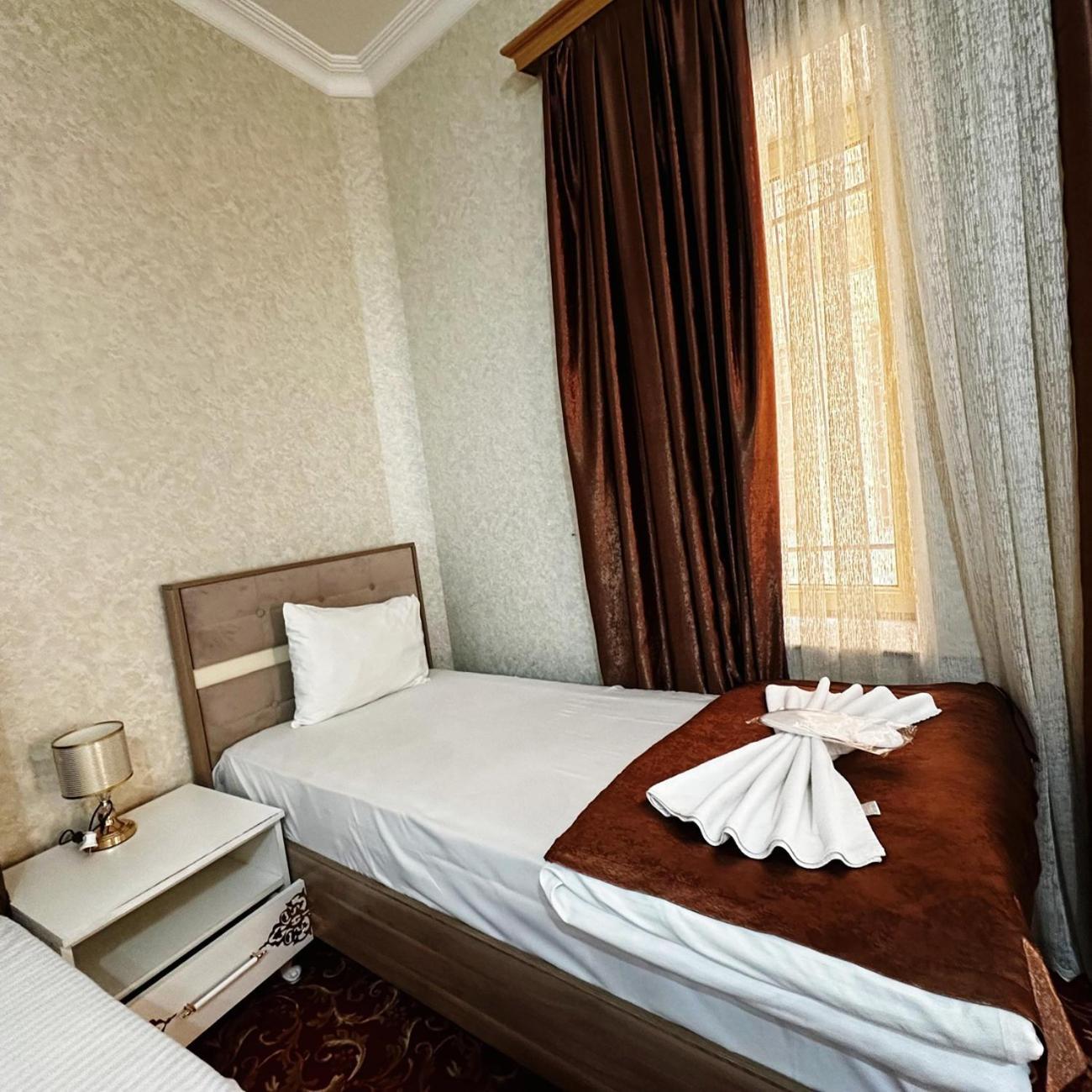 באקו Avi Hotel מראה חיצוני תמונה
