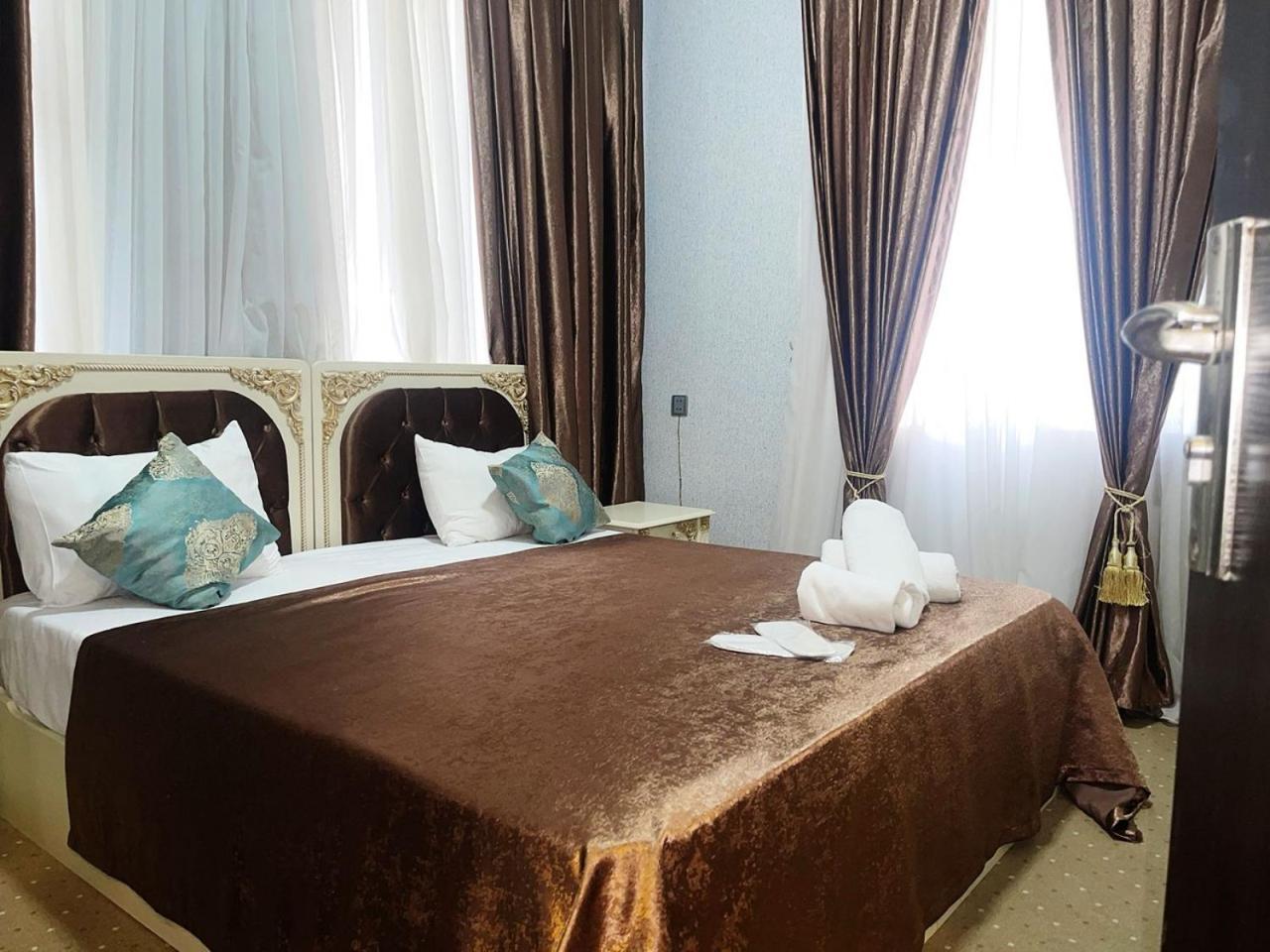 באקו Avi Hotel מראה חיצוני תמונה