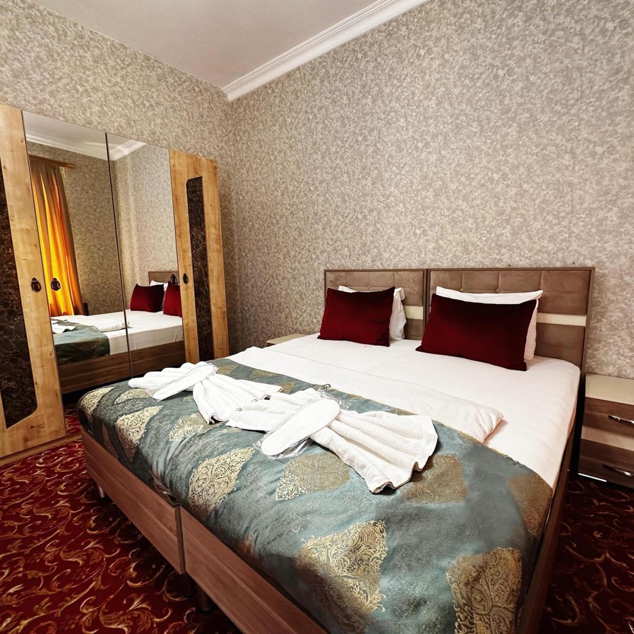 באקו Avi Hotel מראה חיצוני תמונה